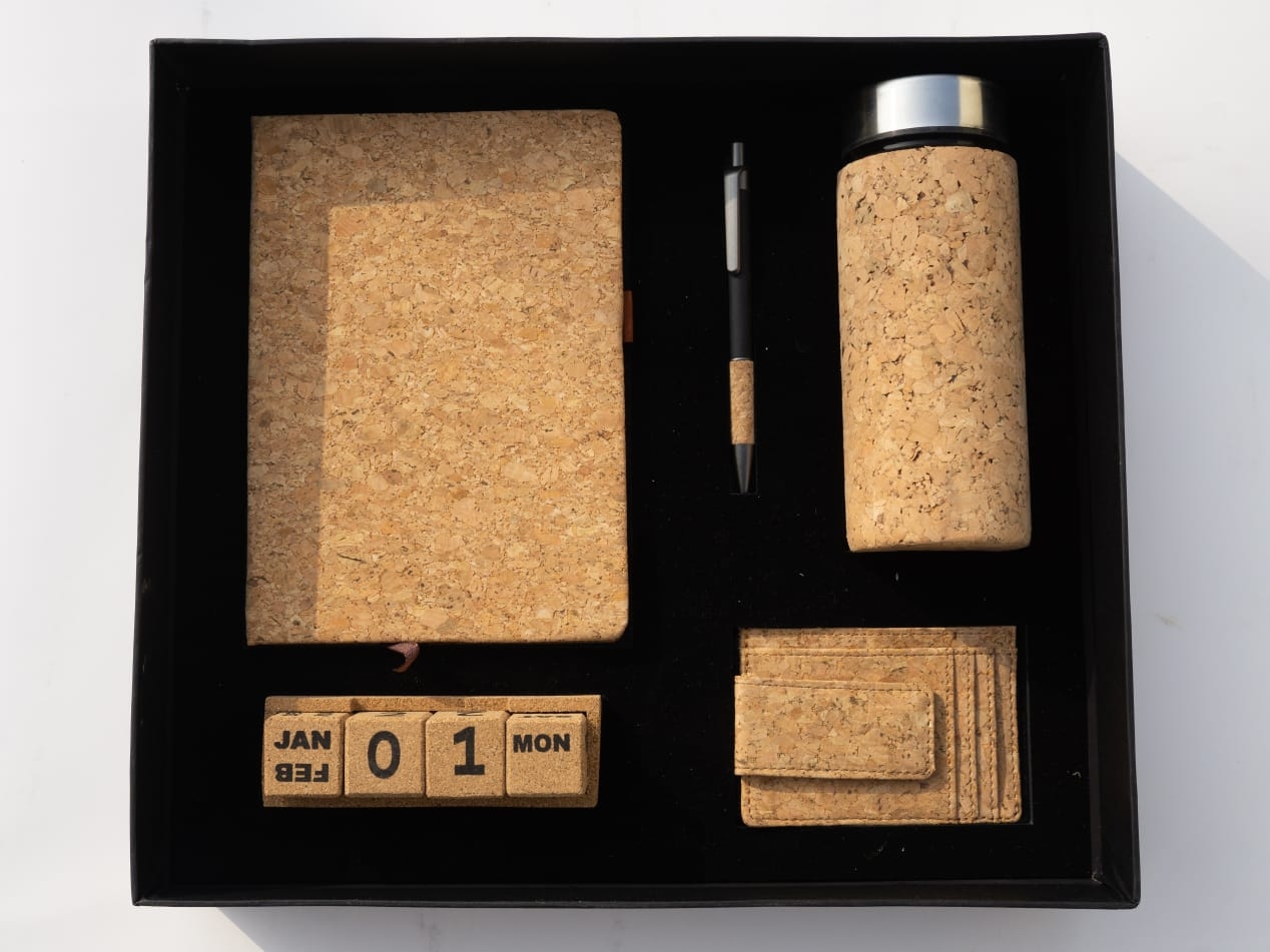 Corporate Gifting with a Purpose: Why Cork is the Smart Choice?