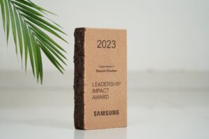 SUSTAINABLE CORK TROPHIES